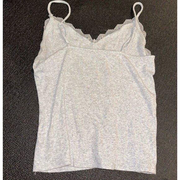Express grey lace tank top - Picture 3 of 3